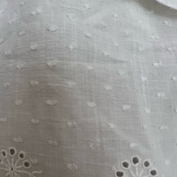 American Eagles Outfitters White Ruffle Shirt - Picture 4 of 10